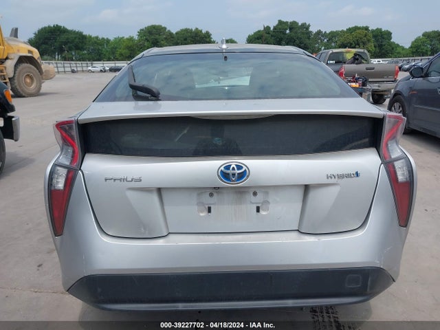 Toyota Prius Two 2017 JTDKBRFU2H3039216 Image 17