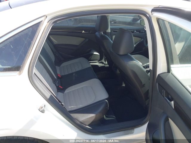 1VWBS7A37FC095326 Volkswagen Passat 1.8t Sport