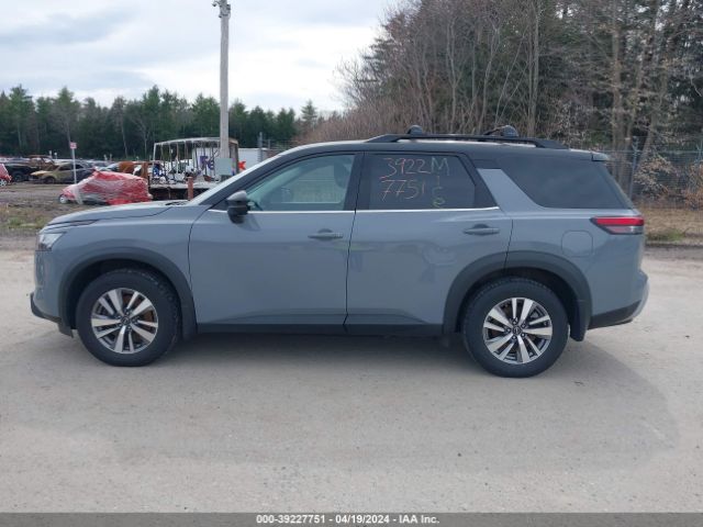 5N1DR3CC5NC201067 Nissan Pathfinder Sl 4wd