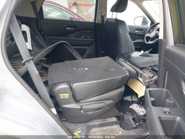 5N1DR3CC5NC201067 Nissan Pathfinder Sl 4wd