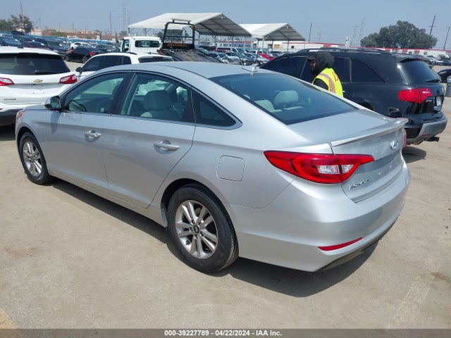 Hyundai SONATA SE 2017 5NPE24AF2HH574964 Image 3
