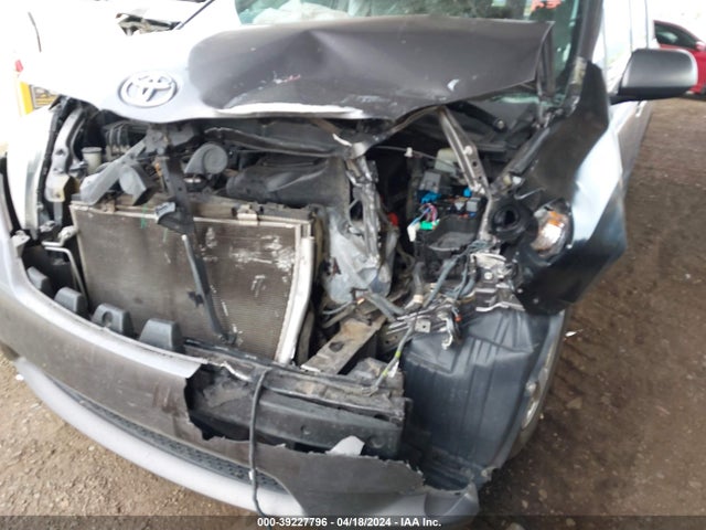 Toyota Sienna Le 8 Passenger 2017 5TDKZ3DC9HS820980 Image 6