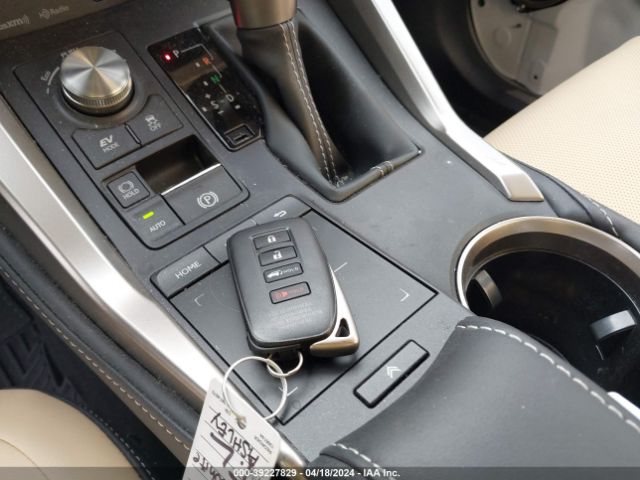 JTJGJRDZ4L5009037 Lexus NX 300H