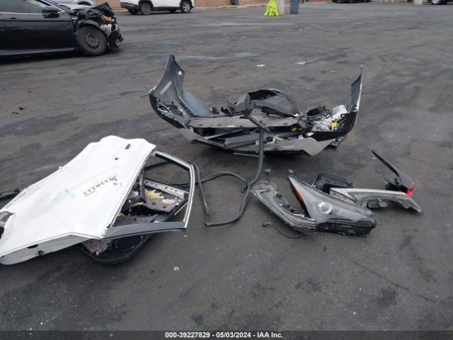 JTJGJRDZ4L5009037 Lexus NX 300H
