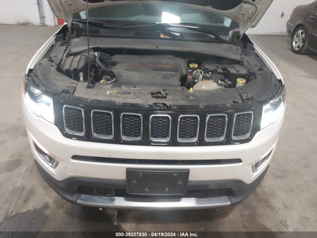 3C4NJDCBXHT688305 Jeep New Compass Limited 4x4