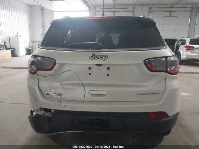 3C4NJDCBXHT688305 Jeep New Compass Limited 4x4