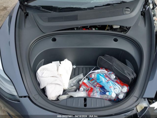 2023 TESLA MODEL 3 5YJ3E1EB4PF670970 Photo 9