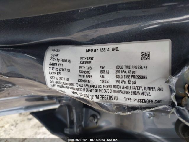 2023 TESLA MODEL 3 5YJ3E1EB4PF670970 Photo 8