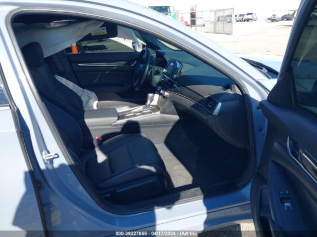 1HGCV1F36NA068733 Honda Accord Sport