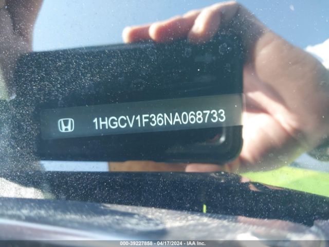 1HGCV1F36NA068733 Honda Accord Sport