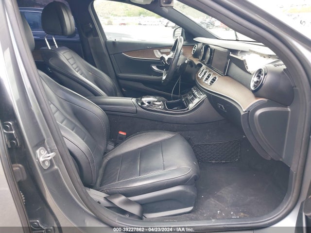 Mercedes-Benz E 300 2017 WDDZF4JB8HA160054 Image 5