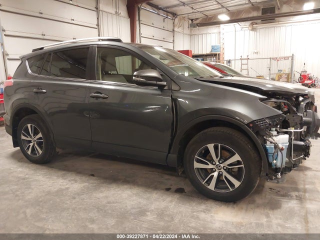 Toyota Rav4 Xle 2018 JTMRFREV1JD257743 Image 14