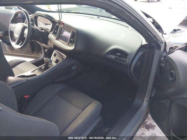 Dodge Challenger Sxt 2019 2C3CDZAGXKH570740 Image 5
