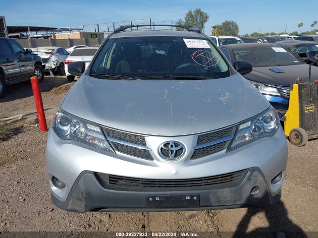 Toyota RAV4 LE 2015 JTMZFREVXFD064854 Image 12