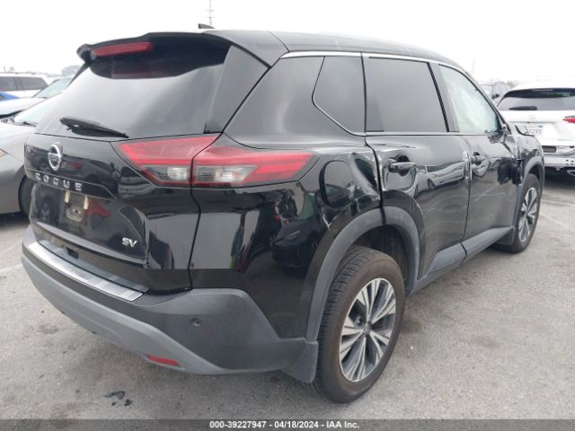 5N1AT3BA2MC683208 Nissan Rogue Sv Fwd