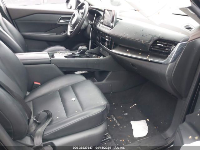5N1AT3BA2MC683208 Nissan Rogue Sv Fwd