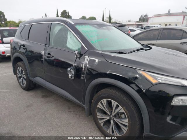 5N1AT3BA2MC683208 Nissan Rogue Sv Fwd