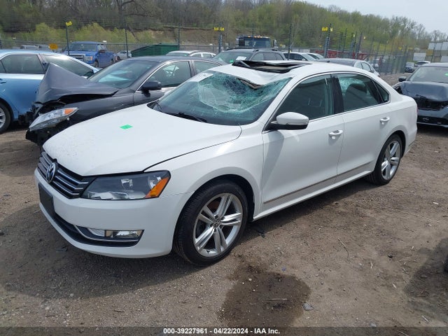 1VWBS7A34FC073266 Volkswagen Passat 1.8t Se