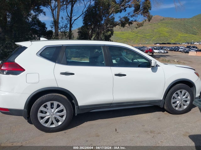 Nissan ROGUE S 2017 5N1AT2MT4HC843779 Image 13