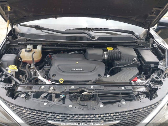 Chrysler Pacifica Touring 2017 2C4RC1DG5HR840515 Image 10