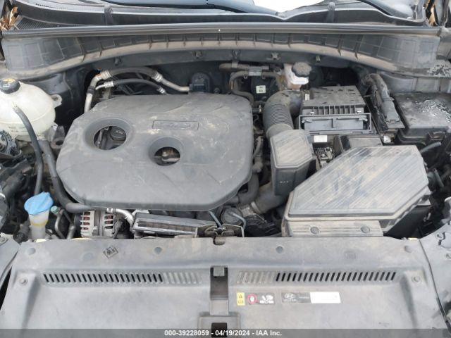 KM8J33A45JU656148 Hyundai TUCSON SEL