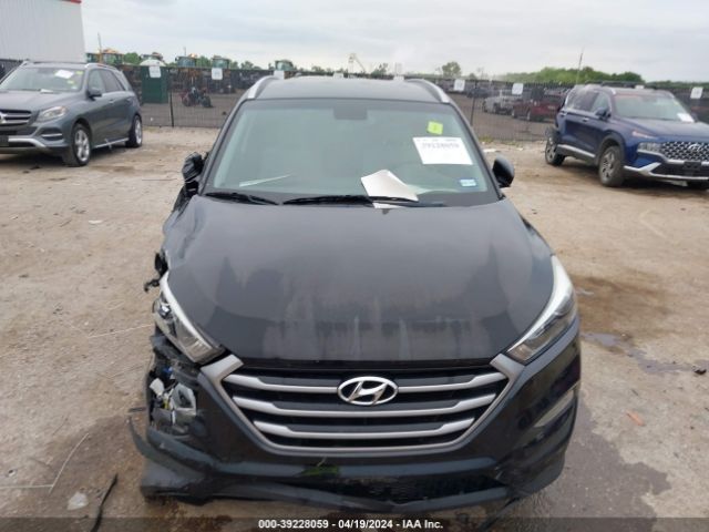 KM8J33A45JU656148 Hyundai TUCSON SEL