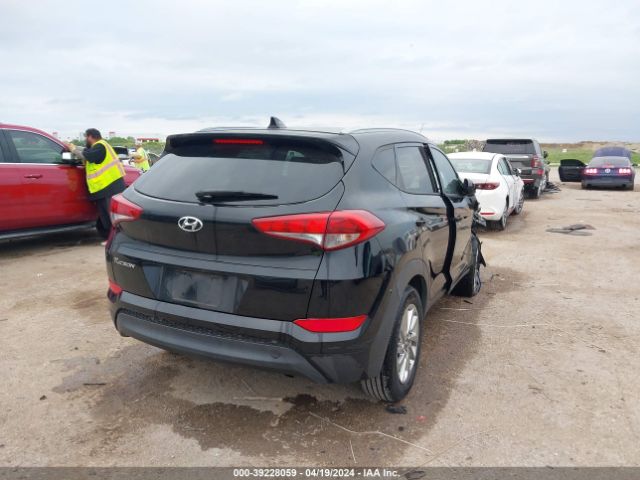 KM8J33A45JU656148 Hyundai TUCSON SEL