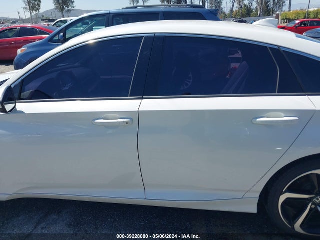 Honda Accord Sport 2018 1HGCV1F32JA222977 Image 15