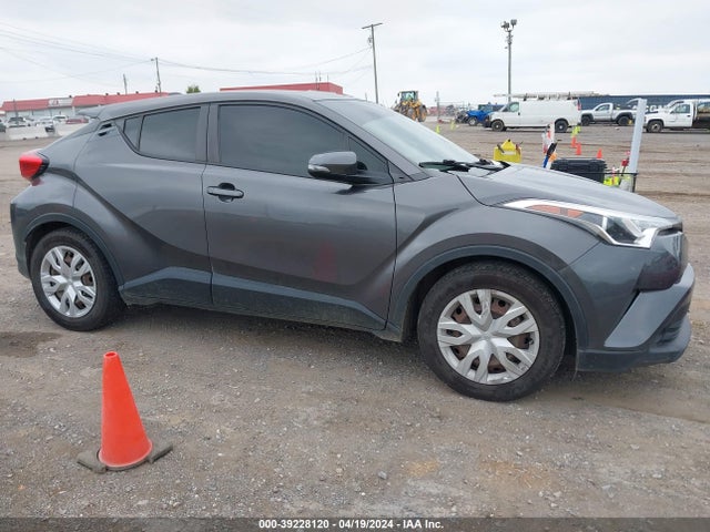 Toyota C-HR LE 2019 JTNKHMBX5K1026508 Image 13