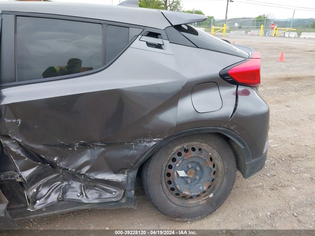 Toyota C-HR LE 2019 JTNKHMBX5K1026508 Image 18