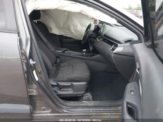 Toyota C-HR LE 2019 JTNKHMBX5K1026508 Image 5