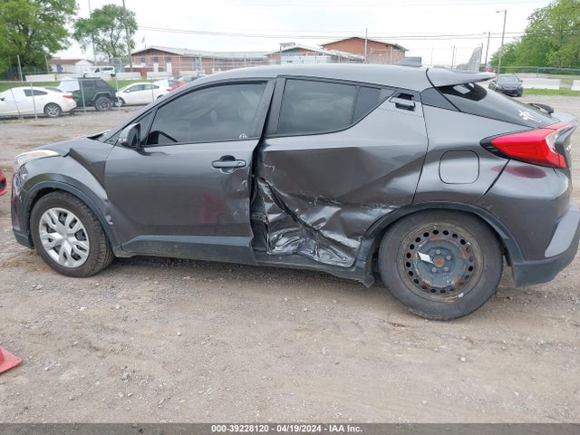 Toyota C-HR LE 2019 JTNKHMBX5K1026508 Image 6