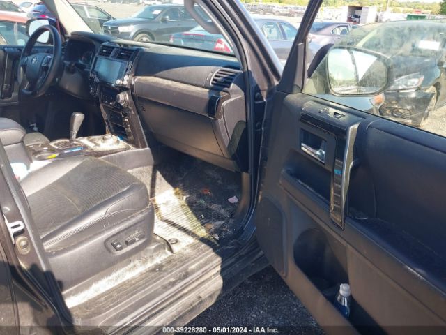 JTEJU5JR6M5852876 Toyota 4runner Nightshade Special Edition