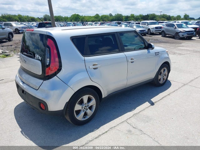 KIA Soul 2017 KNDJN2A23H7488218 Image 4