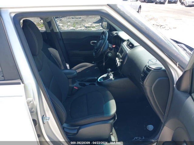KIA Soul 2017 KNDJN2A23H7488218 Image 5