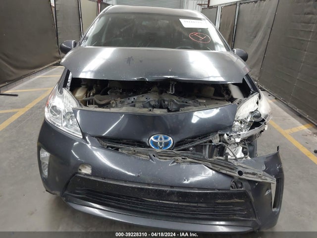 Toyota Prius Two 2015 JTDKN3DU3F1964149 Image 12