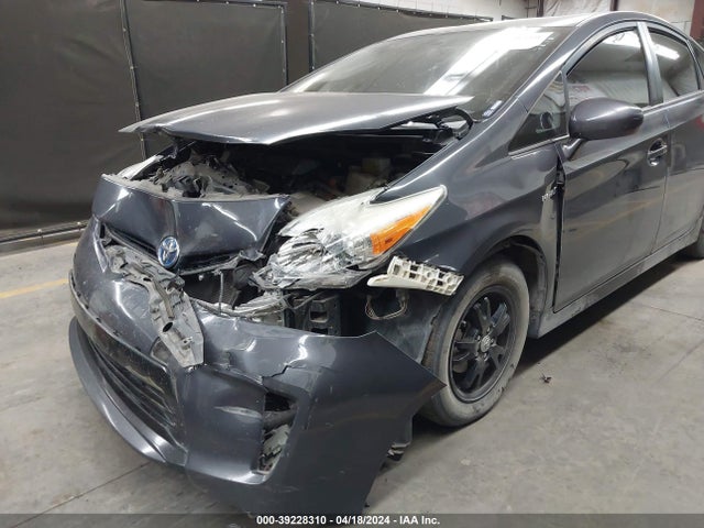 Toyota Prius Two 2015 JTDKN3DU3F1964149 Image 6