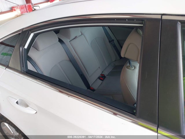 Hyundai SONATA SE 2017 5NPE24AF2HH438088 Image 13