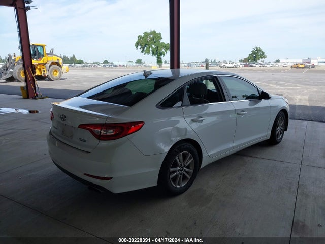 Hyundai SONATA SE 2017 5NPE24AF2HH438088 Image 4