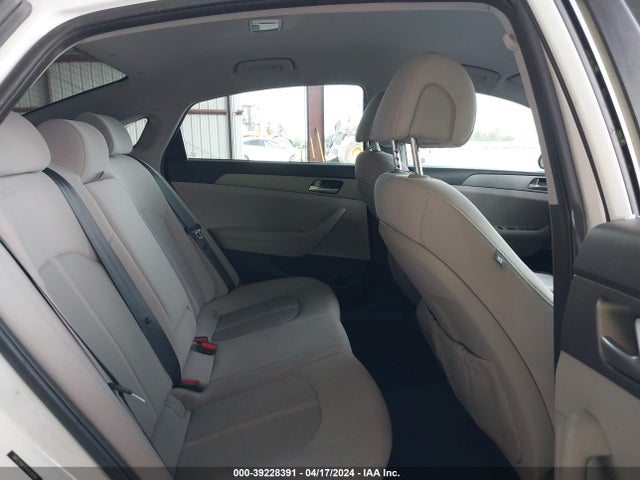 Hyundai SONATA SE 2017 5NPE24AF2HH438088 Image 8