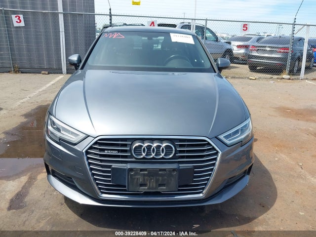 WAUTPBFF2HA041975 Audi A3 E-tron 1.4t Premium