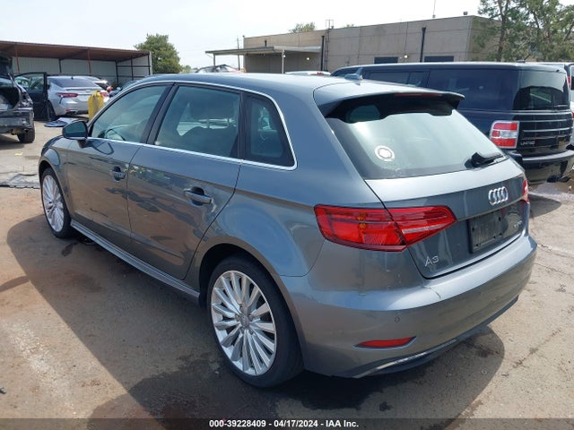 WAUTPBFF2HA041975 Audi A3 E-tron 1.4t Premium