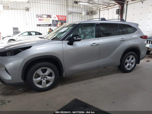 Toyota Highlander Le 2022 5TDBZRBH5NS587094 Image 14