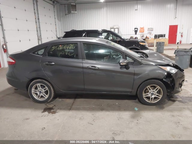 Ford FIESTA SE 2018 3FADP4BJ2JM118663 Image 13
