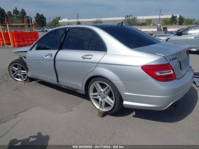 WDDGF4HB5EA940120 Mercedes-Benz C 250 Luxury/sport
