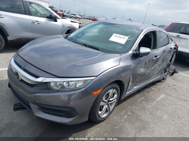 Honda Civic Lx 2018 2HGFC2F51JH514096 Image 2