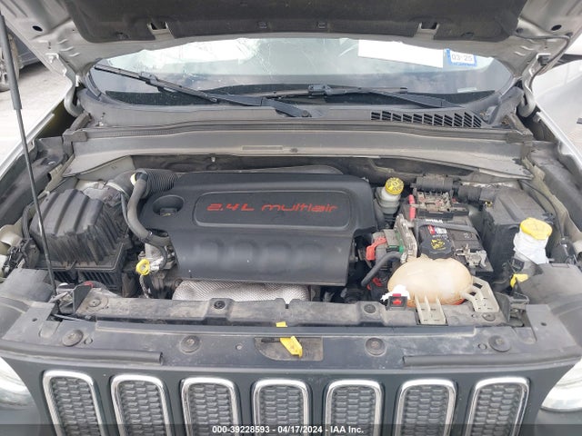 Jeep Renegade Latitude 2015 ZACCJABT0FPB69374 Image 10