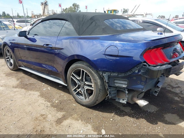 Ford Mustang Ecoboost Premium 2018 1FATP8UH8J5132456 Image 3