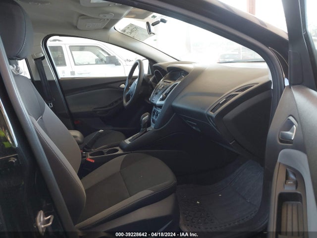 Ford FOCUS SE 2014 1FADP3F23EL112150 Image 5