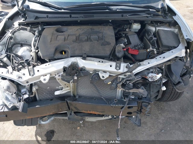 Toyota COROLLA LE 2018 2T1BURHE6JC098086 Image 10